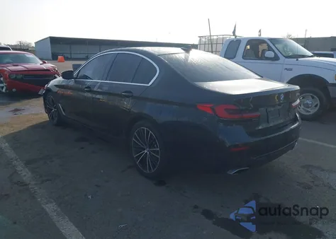 2021 BMW 530E из США, поврежденный, VIN WBA13AG03MCF81022